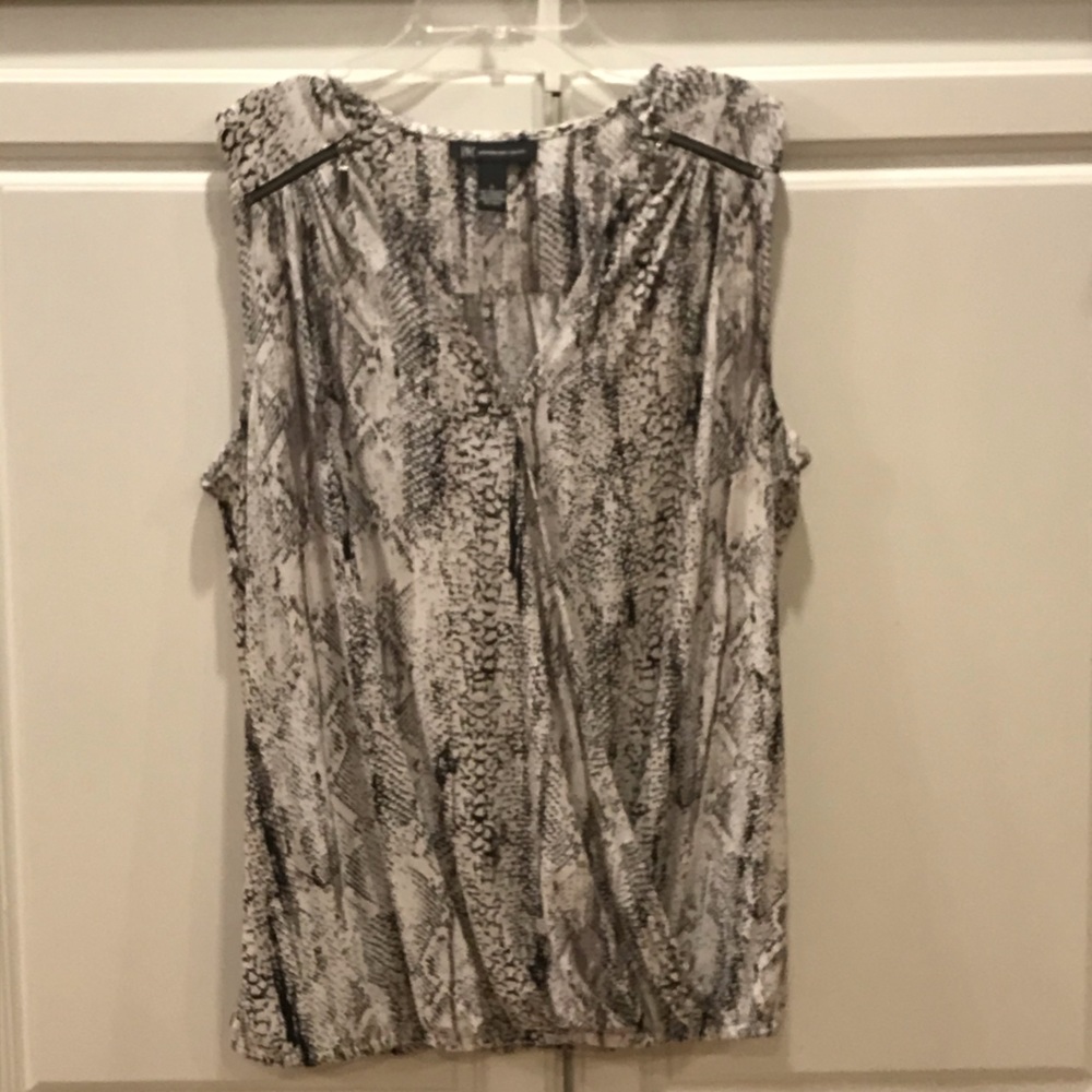 Women’s INC top